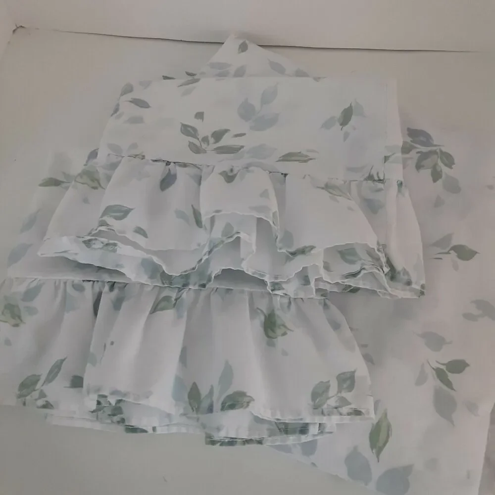 Floral /Botanical Print Queen/Full flat sheet & 2 Pillow cases Cottage flaw